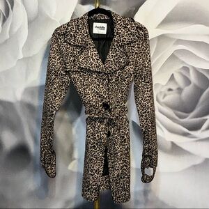 Charlotte Russe L Leopard Print Trench Coat Pre-Owned EXCELLENT condition!
